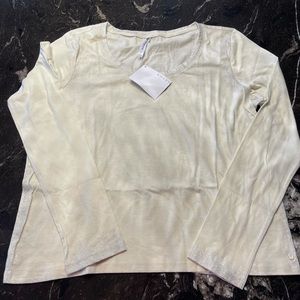 FABLETICS - Crop, Cream Workout Shirt